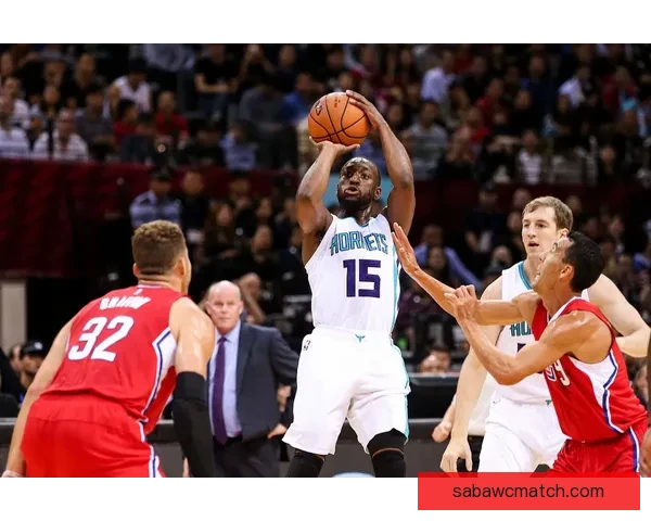 克努佩尔创历史超肯巴沃克成黄蜂单赛季三分王